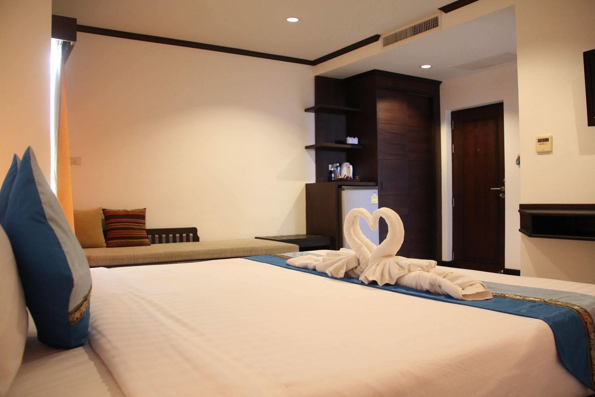 Sri Boutique Hotel パトン エクステリア 写真