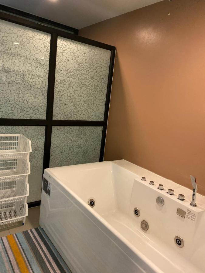 Sri Boutique Hotel パトン エクステリア 写真